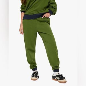 NWT wwb137-01 WeWoreWhat slim leg joggers in green